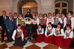 45432085_1941485952604744_5442750112755351552_n