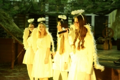 Jasełka-na-strychu-w-Bielinach-11-1024x683